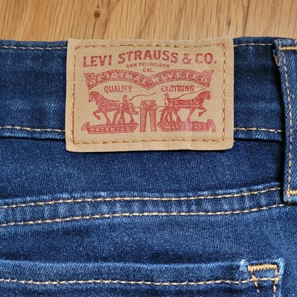 Levis Slim Jeans Size 28 x 30 - Picture 5 of 6